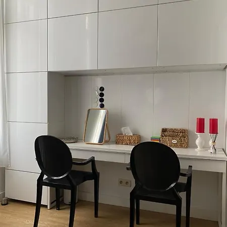 Moderne Centre De Apartment